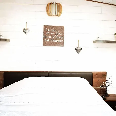 Gite En Perigord Pourpre Spa ***