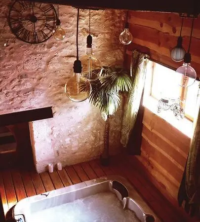 Gite En Perigord Pourpre Spa *** Saint-Antoine-de-Breuilh